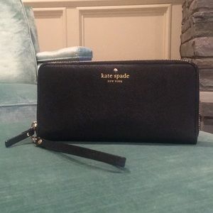 Kate Spade Cameron Street Lacey wristlet
